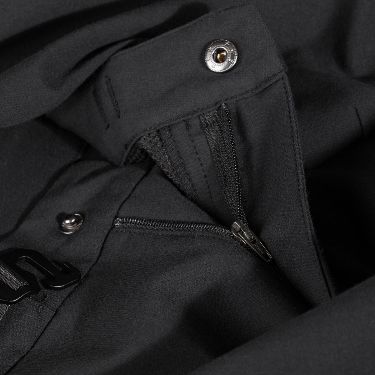 Utila Men's Pants — Black