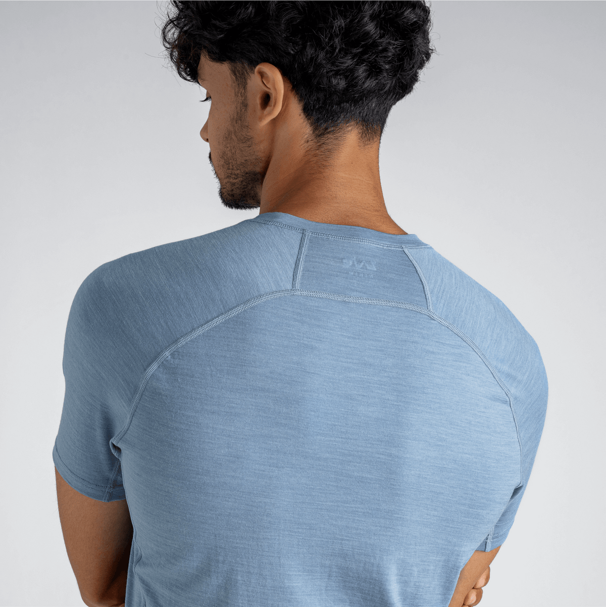 Senti Men's Merino T-shirt — Decadent Red